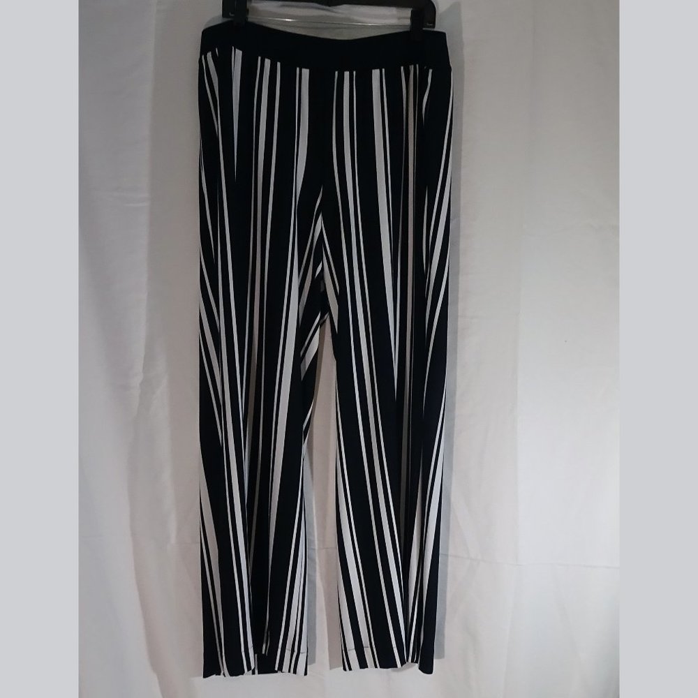 Navy and white striped wide leg pants